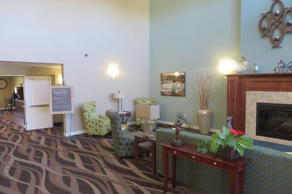 Comfort Inn & Suites - Chisago City Екстериор снимка