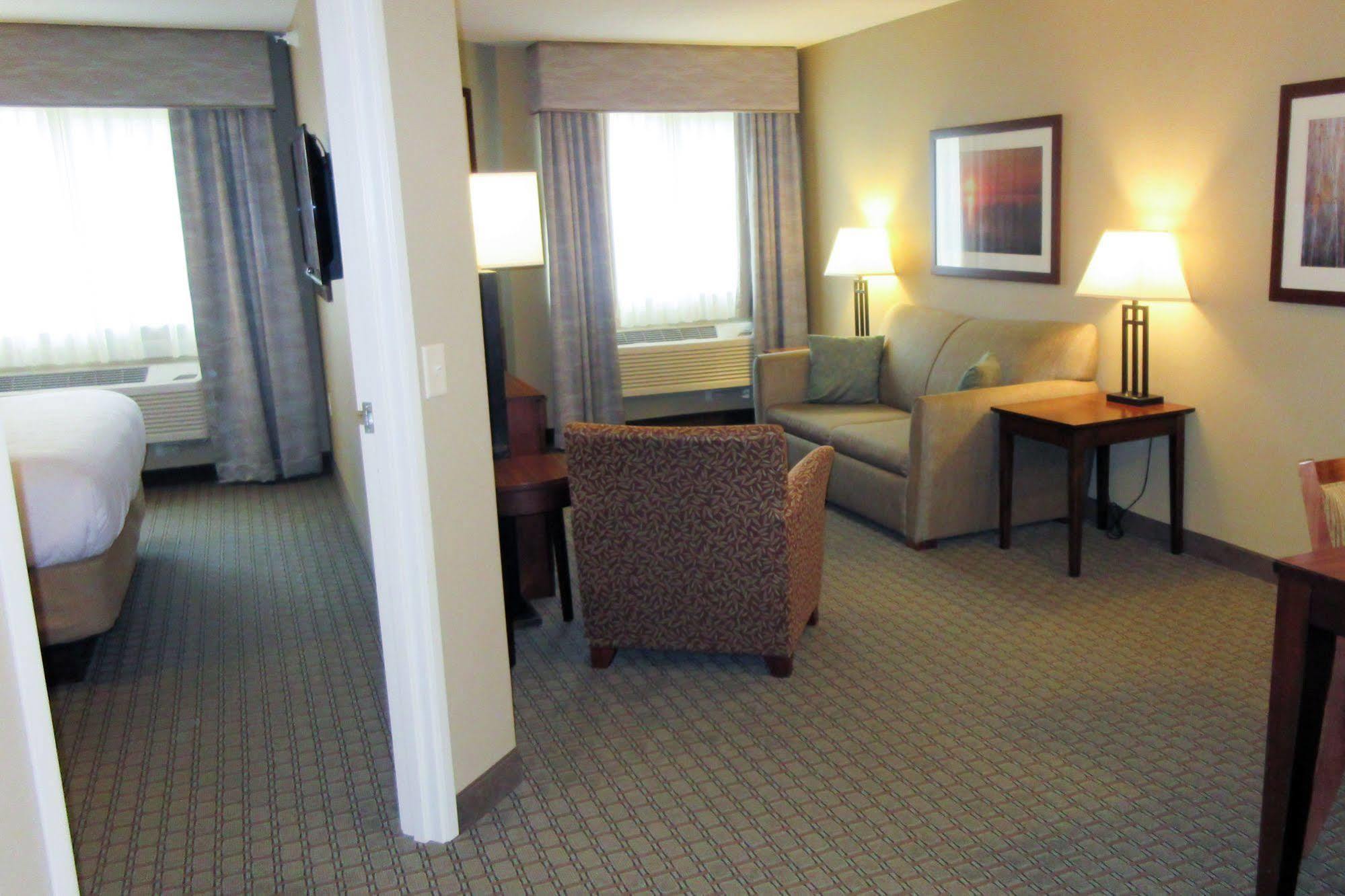 Comfort Inn & Suites - Chisago City Екстериор снимка