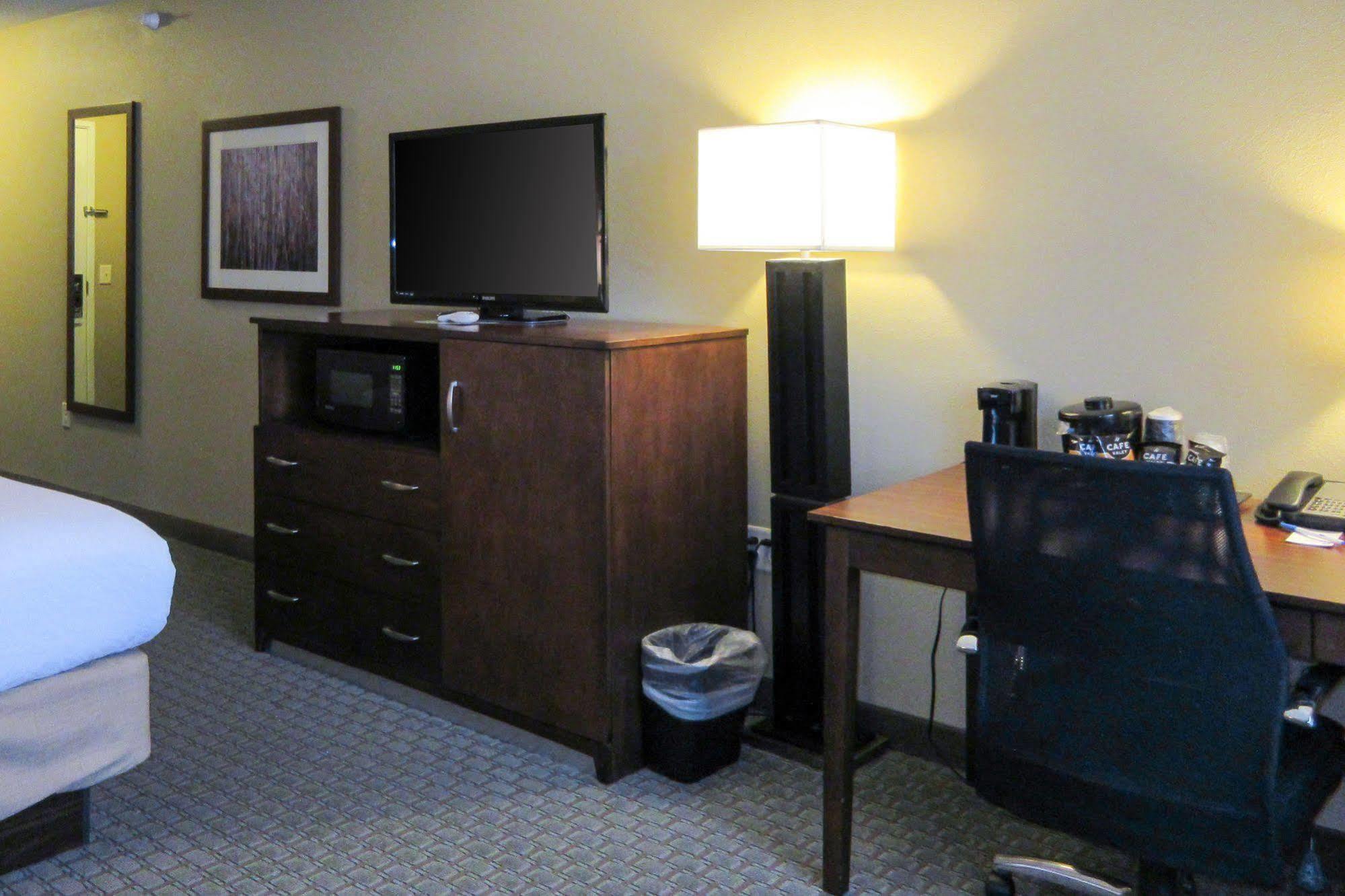 Comfort Inn & Suites - Chisago City Екстериор снимка