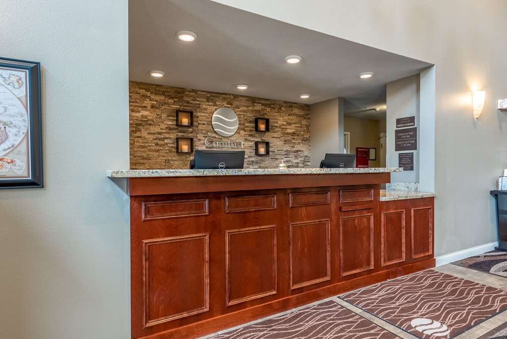 Comfort Inn & Suites - Chisago City Интериор снимка